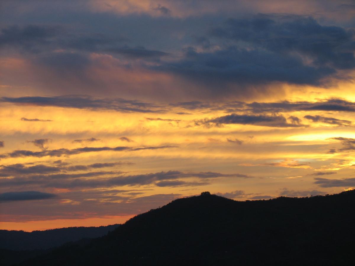 La Cima Del Mundo Villa Chimirol Bagian luar foto